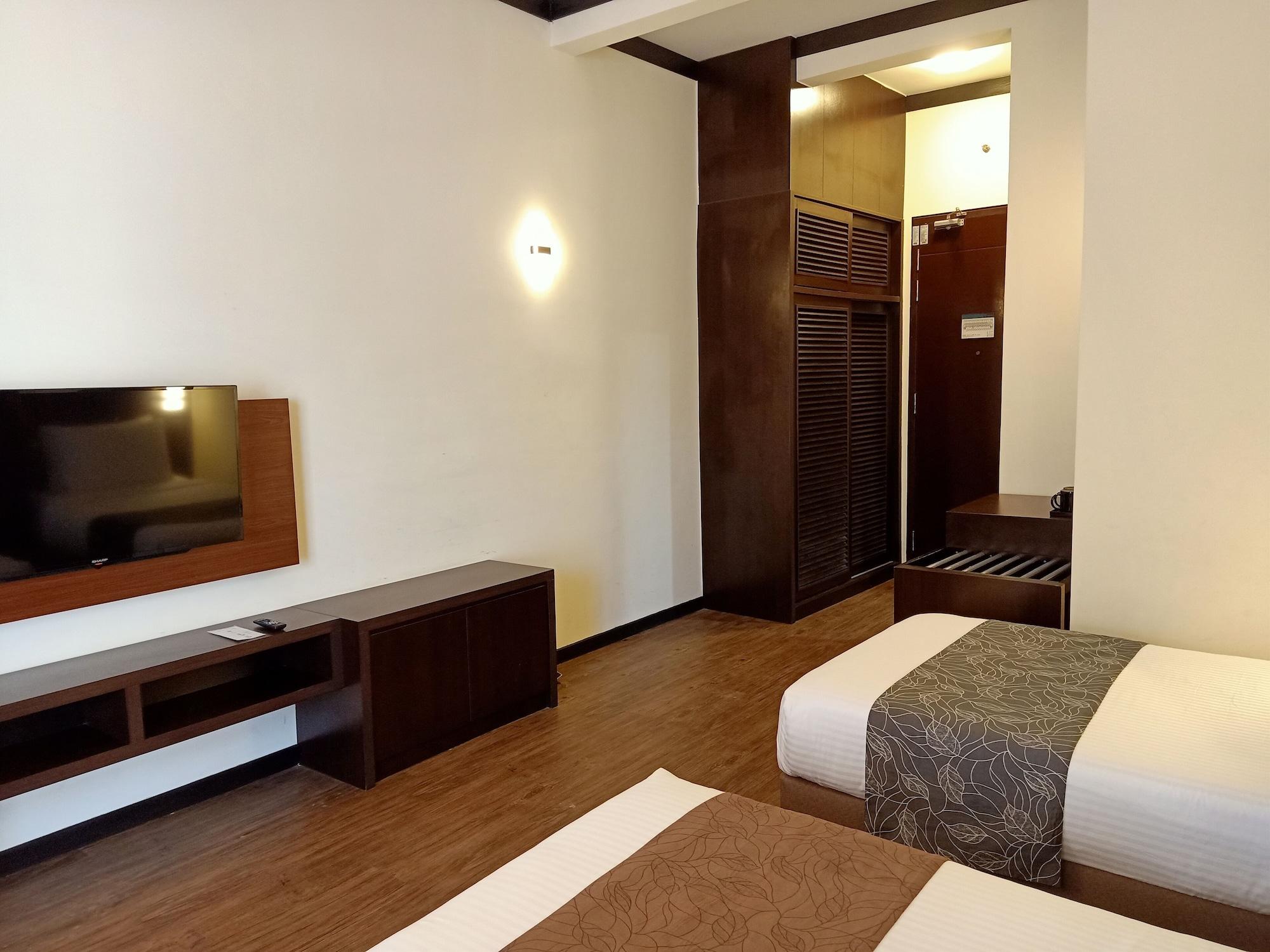 Villea Rompin Resort & Golf Куала Ромпин Екстериор снимка