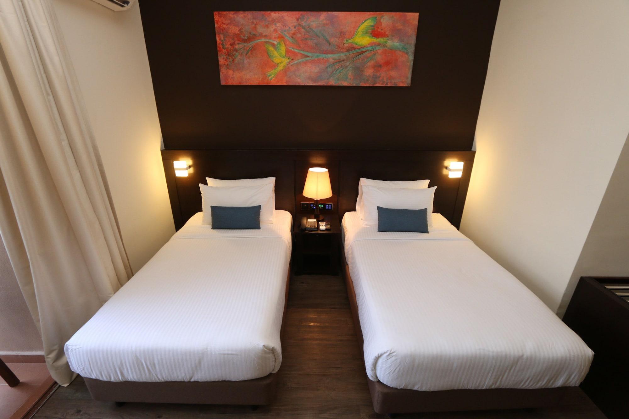 Villea Rompin Resort & Golf Куала Ромпин Екстериор снимка