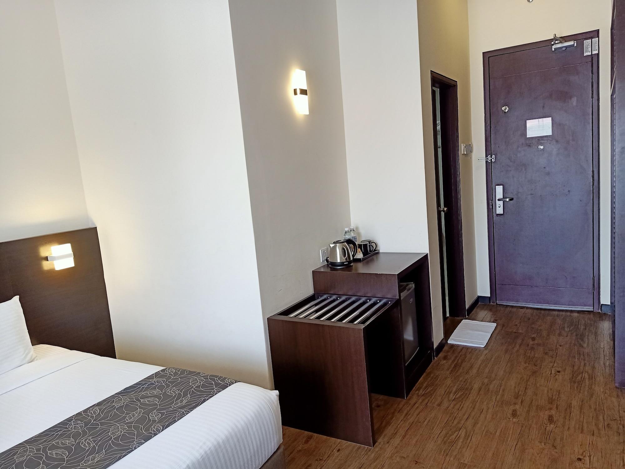 Villea Rompin Resort & Golf Куала Ромпин Екстериор снимка