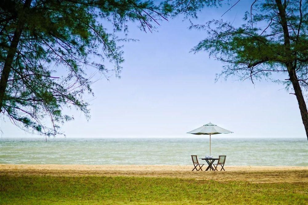 Villea Rompin Resort & Golf Куала Ромпин Екстериор снимка