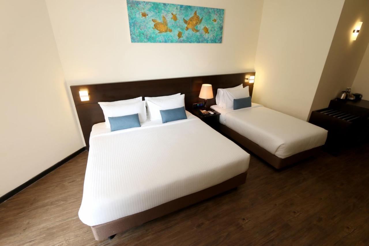 Villea Rompin Resort & Golf Куала Ромпин Екстериор снимка